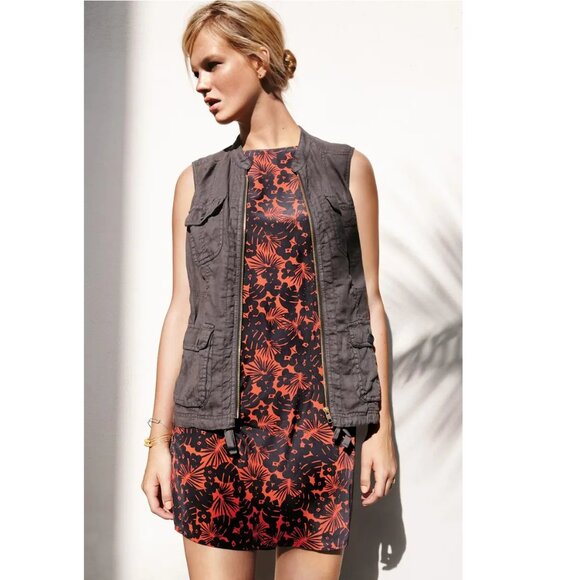 Caslon Dresses & Skirts - Caslon Floral Sleeveless Shift Dress